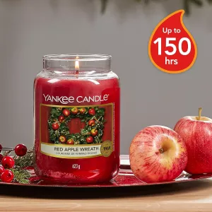 Vonná svíčka Yankee Candle Red Apple Wreath 623 g
