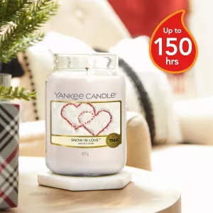 Vonná svíčka Yankee Candle Snow In Love 623 g Vonná svíčka Yankee Candle Snow In Love 623 g