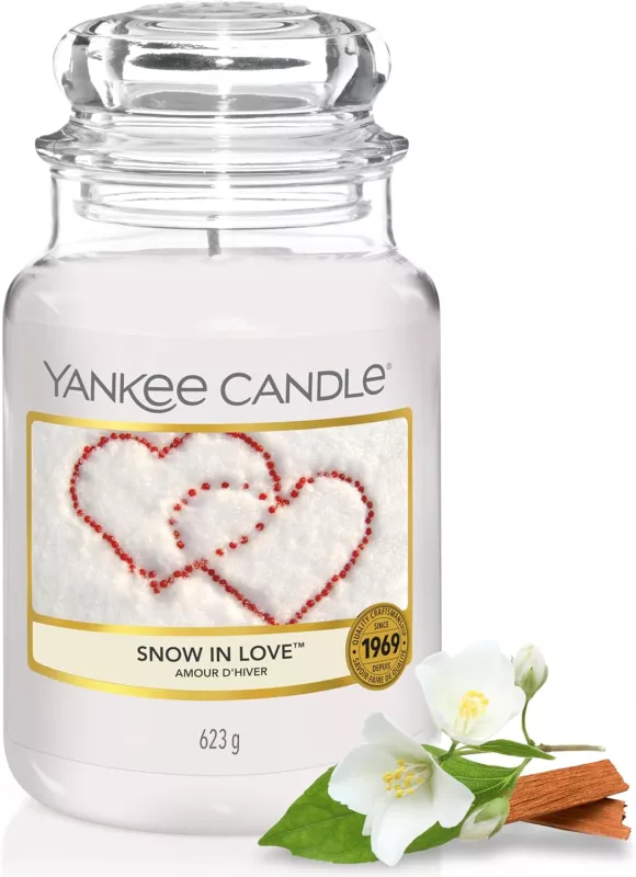 Vonná svíčka Yankee Candle Snow In Love 623 g