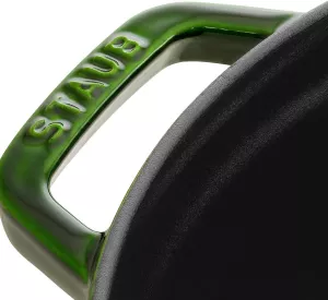 Litinový hrnec s poklicí STAUB La Cocotte, 24 cm / 3,8 l, různé barvy: