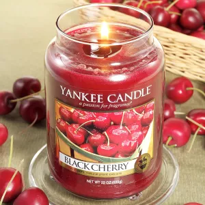 Yankee Candle Black Cherry 623g, velká vonná svíčka ve skle, až 150 hodin