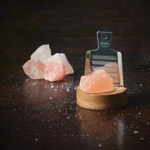 Slánka RIVSALT s krystalem pravé himálajské soli a struhadlem,varianty