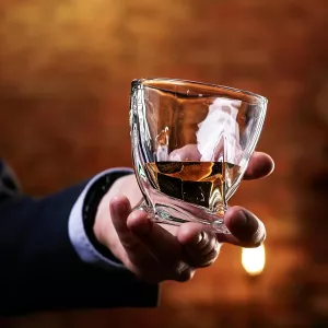 Dárková sada Whisiskey-2x sklenička na whisky, 8 ledových kamenů v dřevěné krabičce
