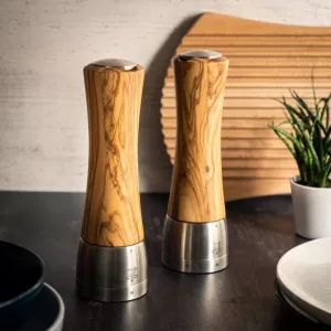 PEUGEOT Mlýnek na pepř Madras, olivové dřevo, 21 cm