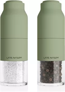 Sada luxusních mlýnků na koření LARS NYSØM, varianty: LARS NYSØM