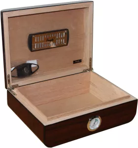 Humidor na doutníky ANGELO na 25 kusů, klávírní lak