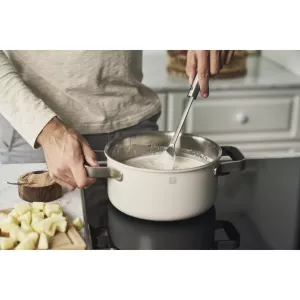 Sada nerezových hrnců ZWILLING PURE SET/5ks slonovinově bílá