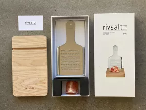 Slánka RIVSALT- krystal himálajské soli, struhadlo, podstavec RIVSALT